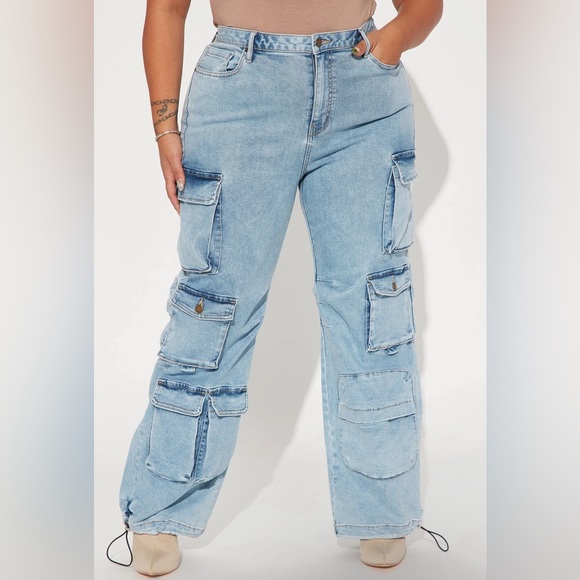 Fairfax High Rise Stretch Cargo Jeans - Light Wash - Picture 5 of 7